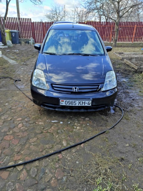 Honda Stream I, 7 мест, 2001 г.