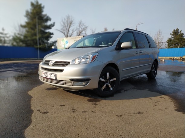 Toyota Sienna II (XL20), 7 мест, 2005 г.