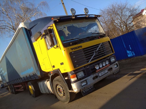Volvo F 12, 1990 г.