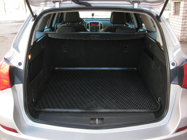 Opel Astra J, 2012 г.