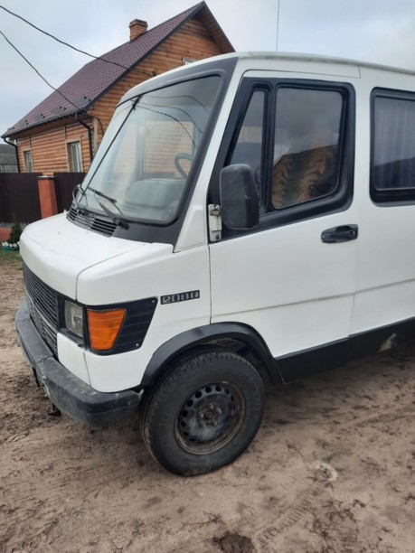 Mercedes-Benz T1 (207D-410D), 1991 г.