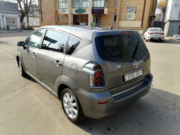 Toyota Corolla Verso III (AR10), 7 мест, 2007 г.
