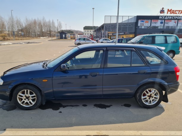 Mazda 323F, 1998 г.