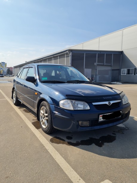 Mazda 323F, 1998 г.