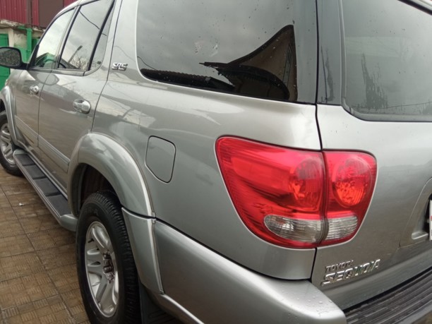 Toyota Sequoia I · Рестайлинг, 7 мест, 2006 г.