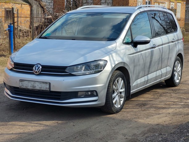 Volkswagen Touran III, 5 мест, 2016 г.