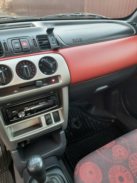 Nissan Micra II (K11), 2000 г.