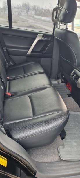 Toyota Land Cruiser Prado J150, 5 мест, 2010 г.