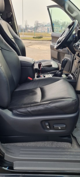 Toyota Land Cruiser Prado J150, 5 мест, 2010 г.