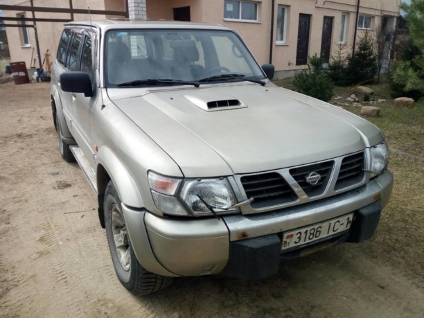 Nissan Patrol Y61, 7 мест, 2002 г.