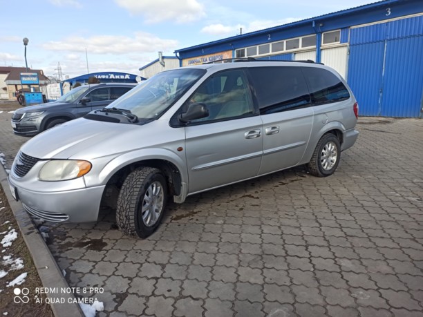 Chrysler Town and Country IV, 7 мест, 2003 г.