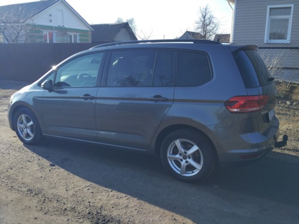 Volkswagen Touran III, 7 мест, 2015 г.