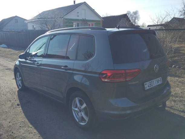 Volkswagen Touran III, 7 мест, 2015 г.