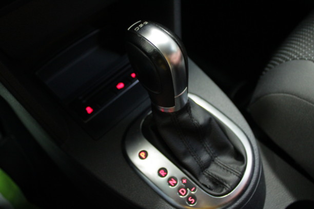 Volkswagen Touran II, 7 мест, 2011 г.