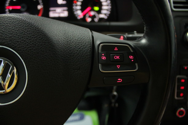 Volkswagen Touran II, 7 мест, 2011 г.
