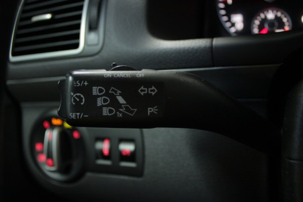Volkswagen Touran II, 7 мест, 2011 г.
