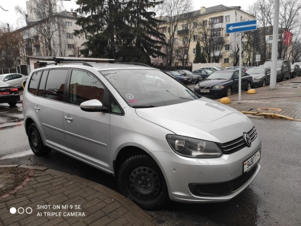 Volkswagen Touran II, 5 мест, 2014 г.