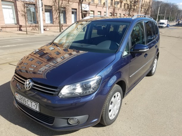 Volkswagen Touran II, 5 мест, 2014 г.