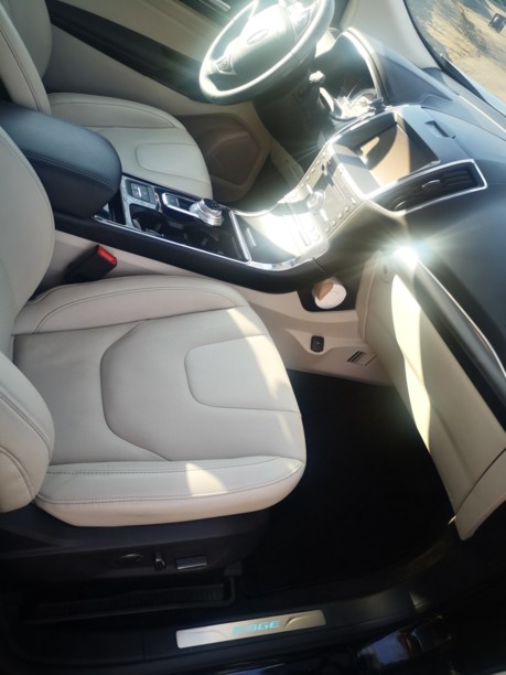 Ford Edge II, 5 мест, 2019 г.