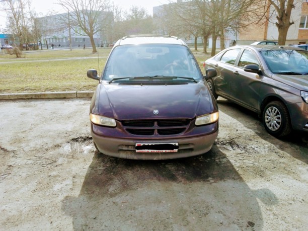 Dodge Caravan III, 7 мест, 1997 г.