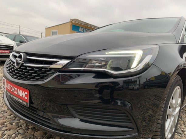 Opel Astra K, 2018 г.