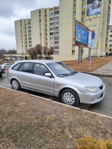 Mazda 323F, 2001 г.