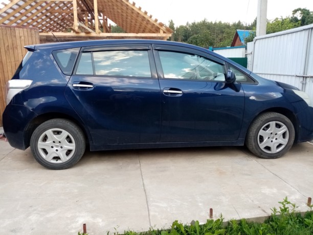 Toyota Verso I, 5 мест, 2010 г.
