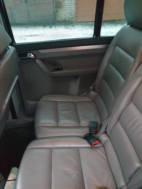 Volkswagen Touran I, 5 мест, 2005 г.