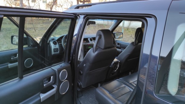 Land Rover Discovery III, 7 мест, 2007 г.
