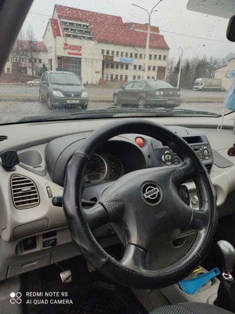 Nissan Almera Tino, 2001 г.