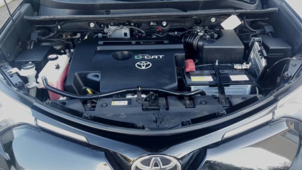 Toyota RAV4 IV (XA40) · Рестайлинг, 5 мест, 2018 г.