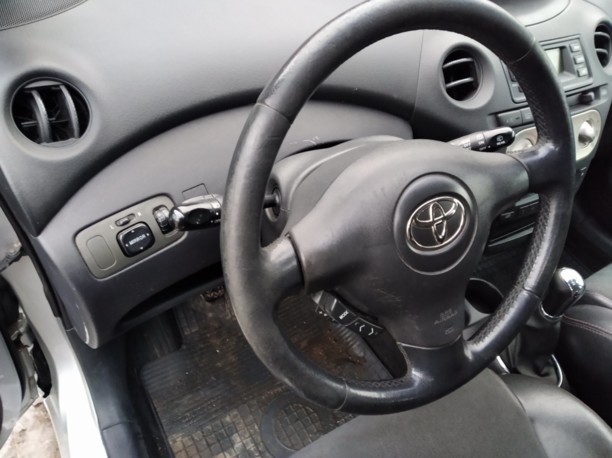 Toyota Yaris I (P1) · Рестайлинг, 2005 г.