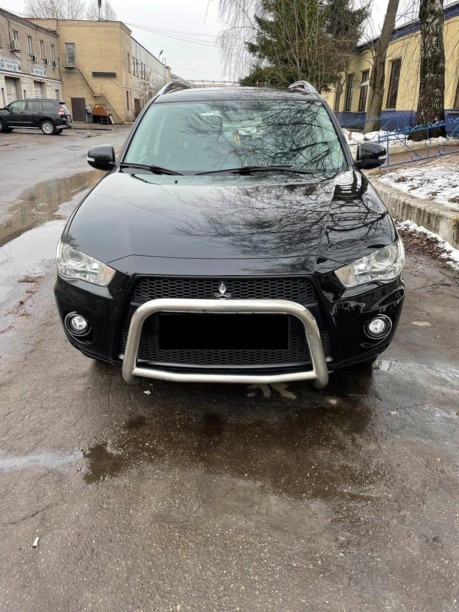 Mitsubishi Outlander XL · Рестайлинг, 7 мест, 2010 г.