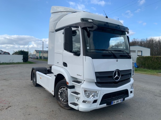 Mercedes Actros 1843, 2015 г.