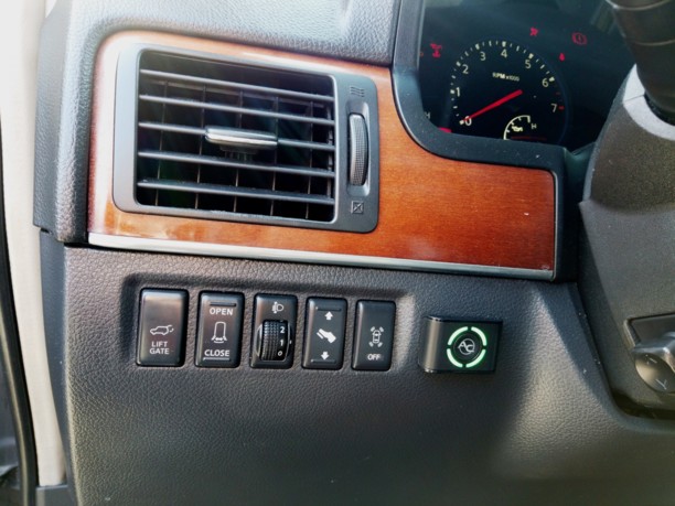 Infiniti QX56 I · Рестайлинг, 7 мест, 2008 г.