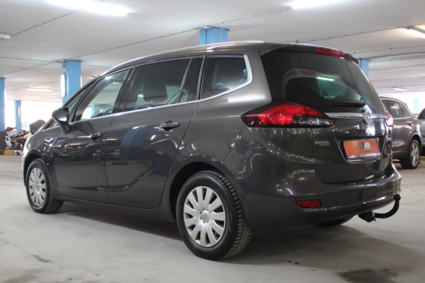 Opel Zafira C, 5 мест, 2015 г.