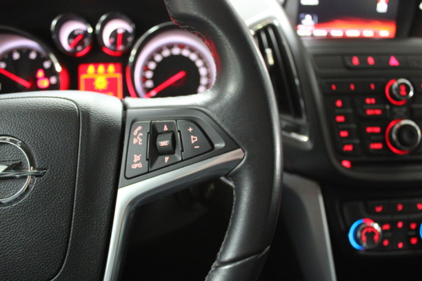 Opel Zafira C, 5 мест, 2015 г.