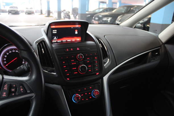 Opel Zafira C, 5 мест, 2015 г.