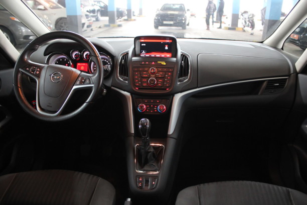 Opel Zafira C, 5 мест, 2015 г.