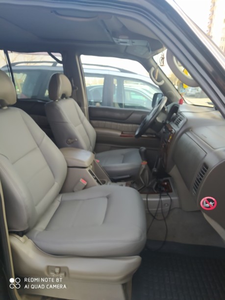 Nissan Patrol Y61, 7 мест, 2000 г.