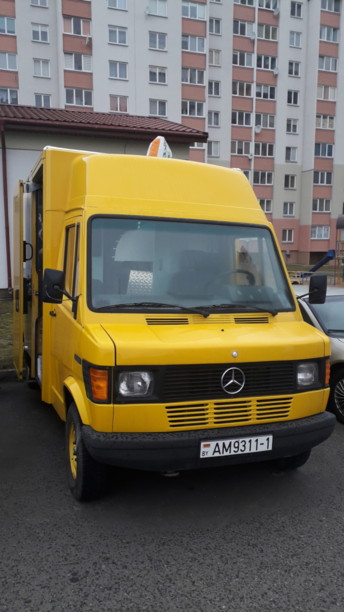 Mercedes 207-310 BENZ, 1995 г.