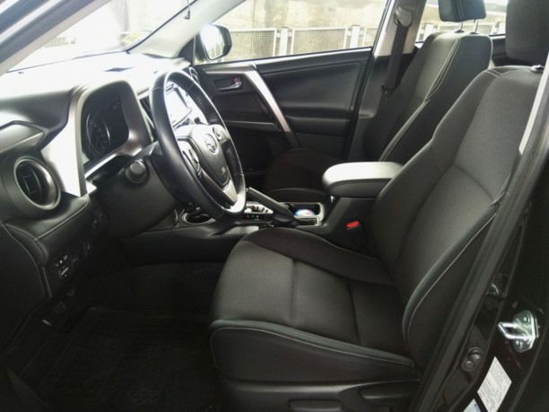 Toyota RAV4 IV (XA40) · Рестайлинг, 5 мест, 2016 г.