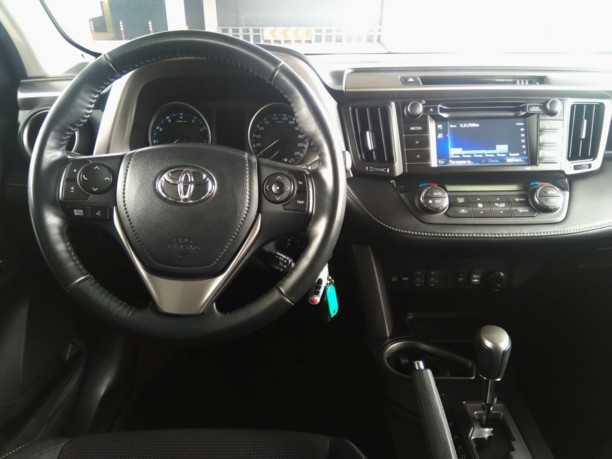 Toyota RAV4 IV (XA40) · Рестайлинг, 5 мест, 2016 г.