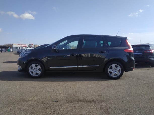 Renault Grand Scenic III · 2-й рестайлинг, 7 мест, 2016 г.