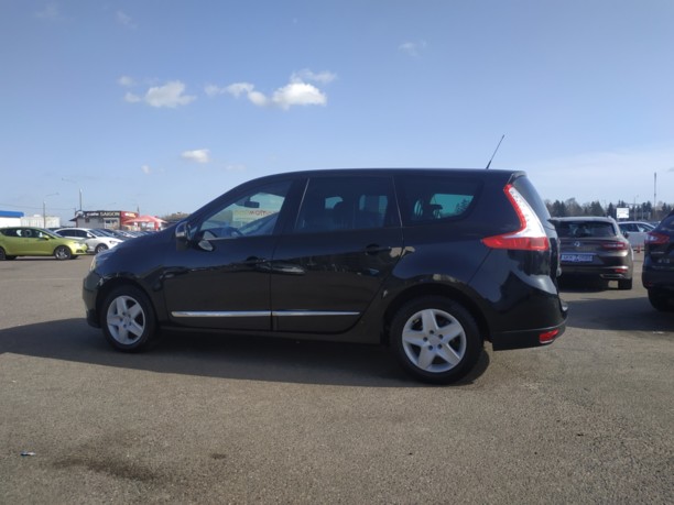 Renault Grand Scenic III · 2-й рестайлинг, 7 мест, 2016 г.