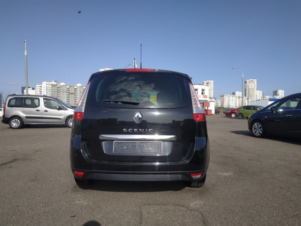 Renault Grand Scenic III · 2-й рестайлинг, 7 мест, 2016 г.