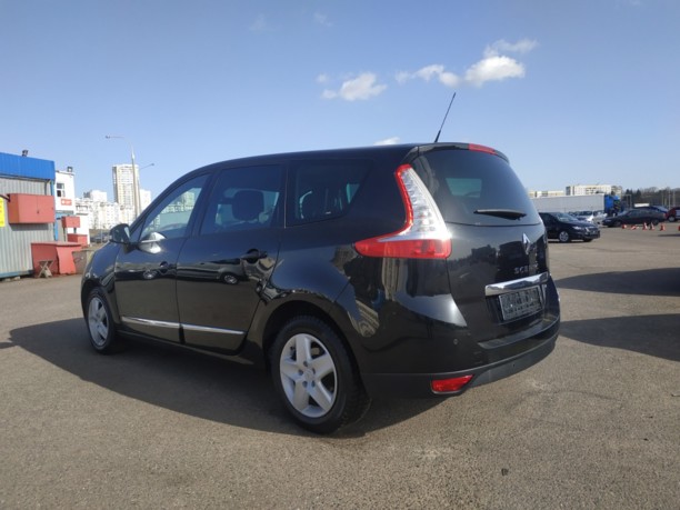 Renault Grand Scenic III · 2-й рестайлинг, 7 мест, 2016 г.
