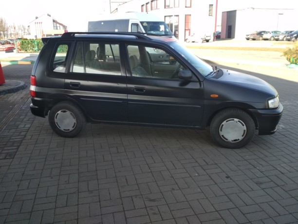 Mazda Demio DW, 1999 г.