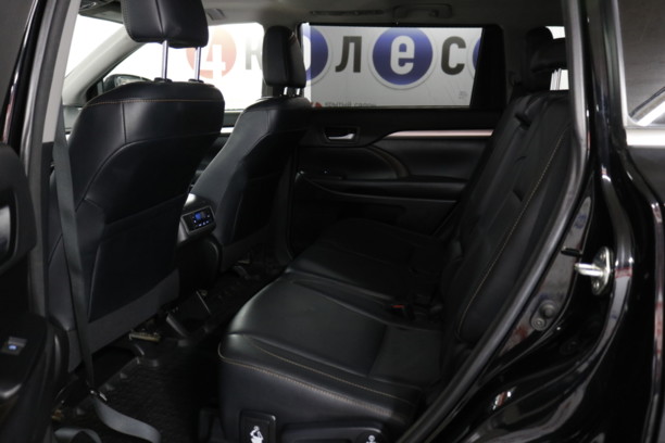 Toyota Highlander III (XU50) · Рестайлинг, 7 мест, 2018 г.