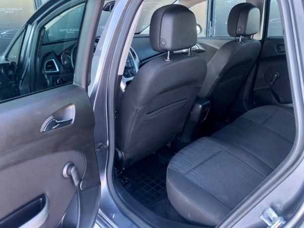 Opel Astra J, 2011 г.